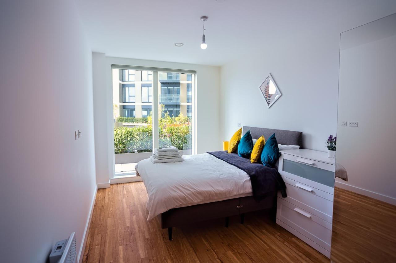 Gillingham One Apartment ภายนอก รูปภาพ