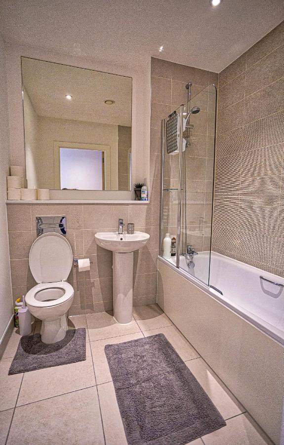 Gillingham One Apartment ภายนอก รูปภาพ